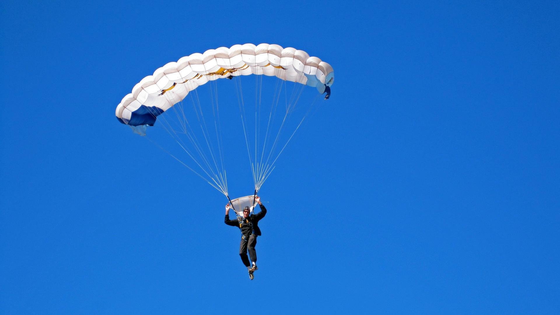 “行走大运河”等品牌活动贯穿全年各季，吸引大量参与者